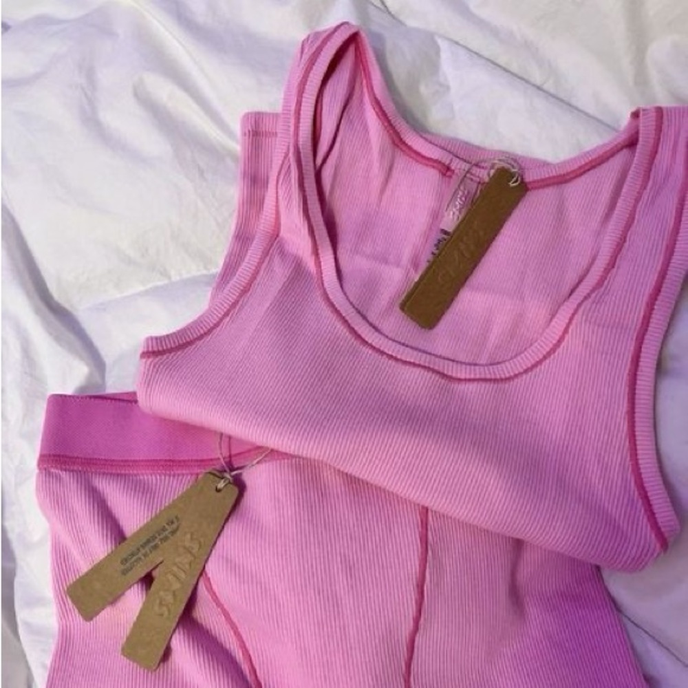 Pink skims top & leggings